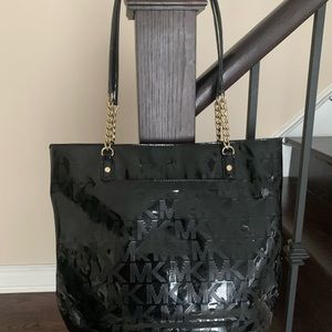 MICHAEL KORS PATENT LEATHER BAG